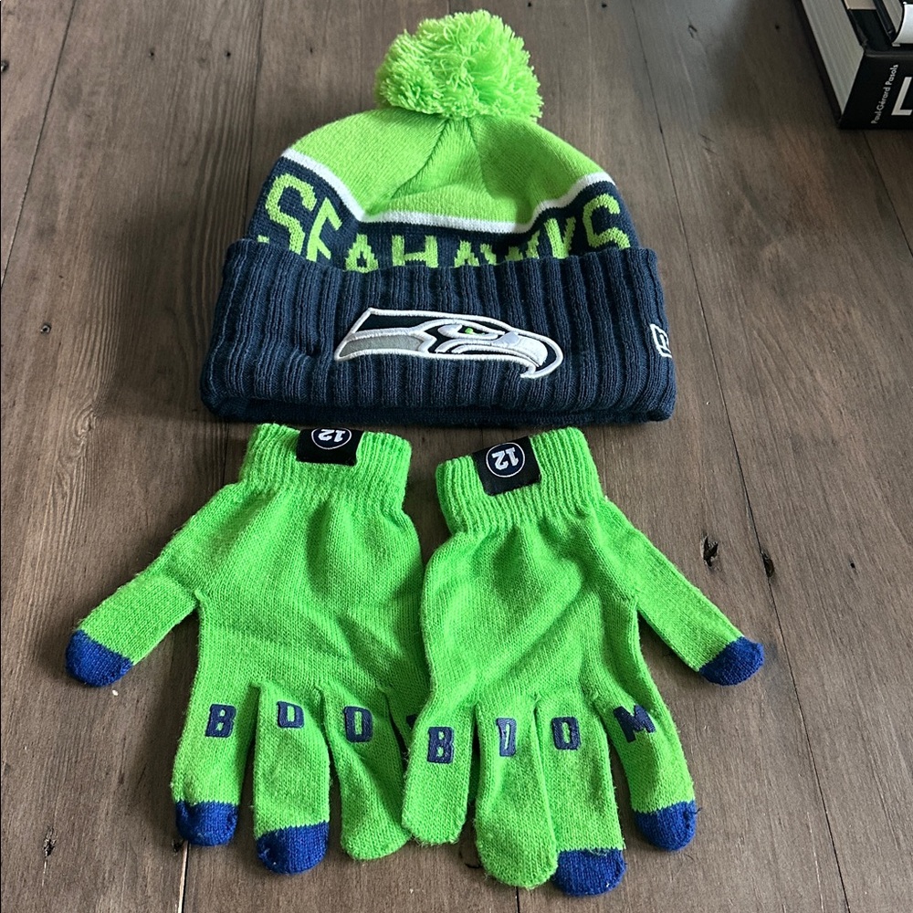 NFL New Era Seattle Seahawks Toque and Gloves